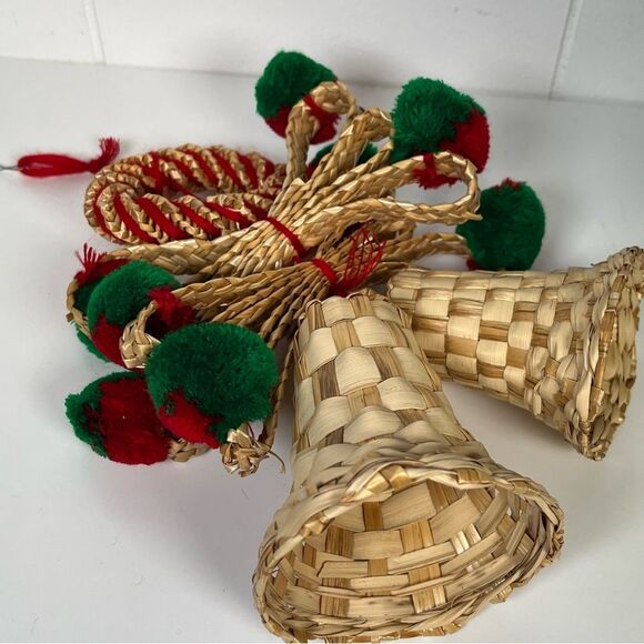 Vintage Straw Rattan Wicker Woven Hanging Basket Bells Christmas Decor Boho MCM - Picture 9 of 12